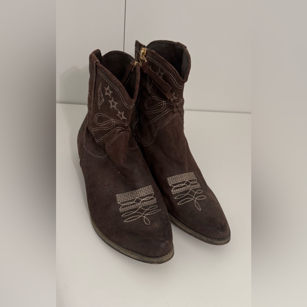 Boutique 9 JT Jolisa Brown Suede Zip Up Cowboy Embroidered Ankle Boots Size:10